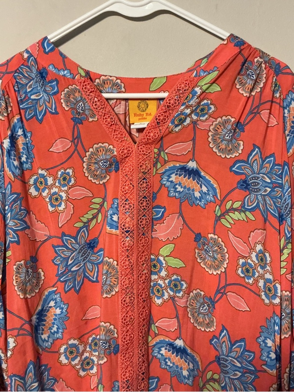Ruby Rd. Coral Flower Top - Picture 2 of 7